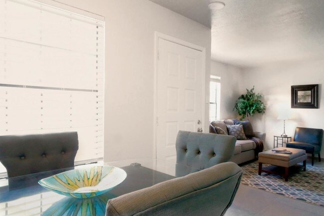 Building Photo - 1071 Meadowlark Ct.
