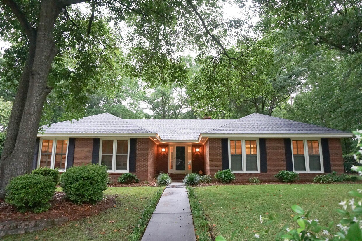 Primary Photo - 116 Princeton Ln