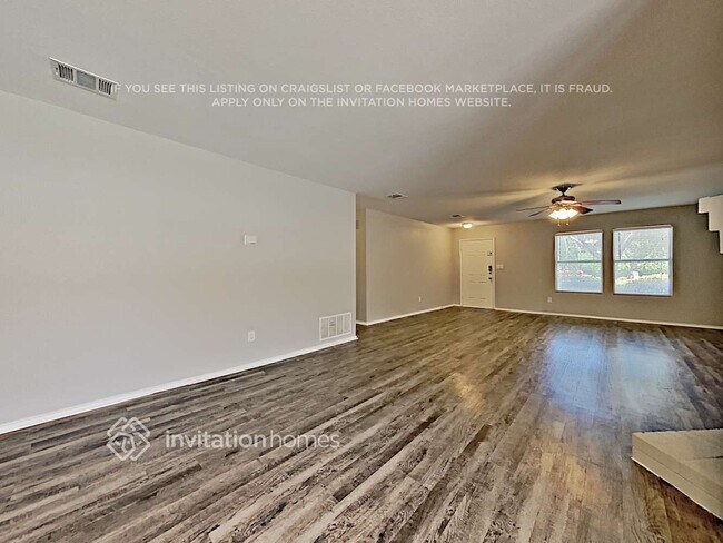 Building Photo - 4401 Courtside Dr
