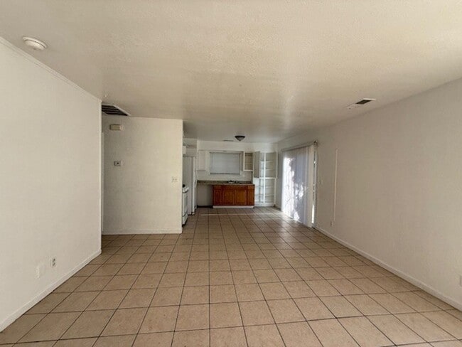 Building Photo - 1204 N Divisadero St