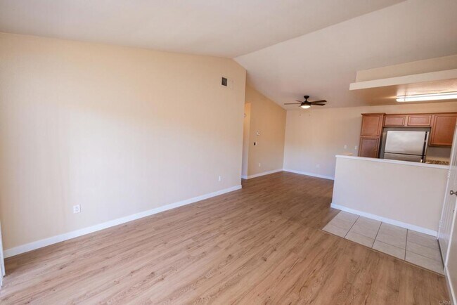 Foto del edificio - "Charming 1-Bedroom Condo in Prime El Cajo...