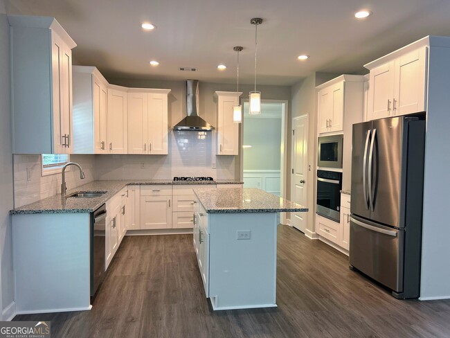 Building Photo - 3710 Renaissance Cir