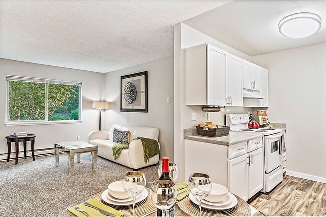 Building Photo - Kendall Ridge