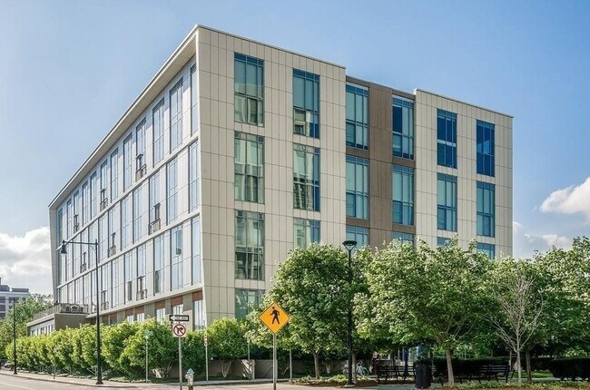 Building Photo - 1 Earhart St