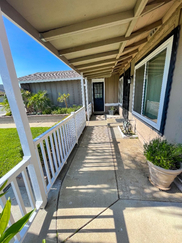 Building Photo - 8671 Willow Dr