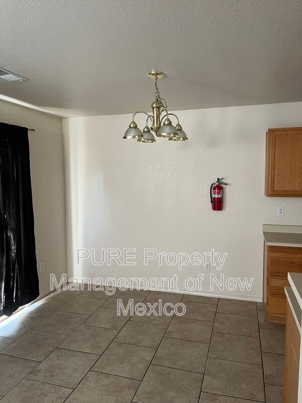 Foto del edificio - 10324 Calle Hermosa Pl NW