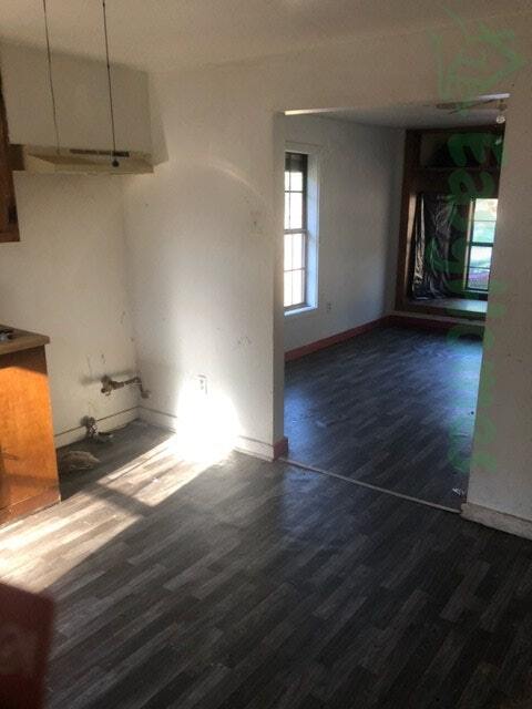 Foto del edificio - 824 S Main St