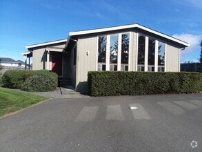 Building Photo - 1645 Blackhawk Ln