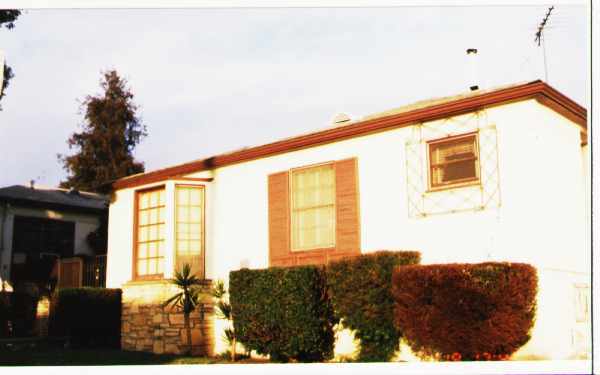 Primary Photo - 5106-5112 La Roda Ave