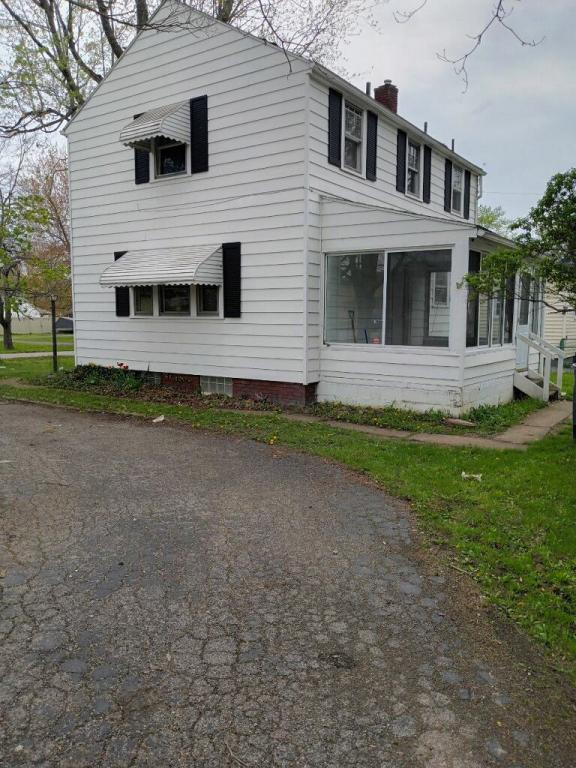 Building Photo - 1028 Clearview St NW