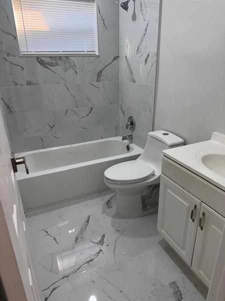 Foto del edificio - 2477 NW 84th Way