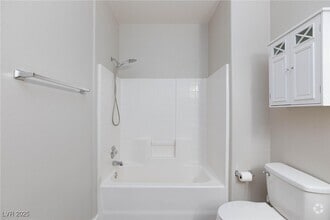 Building Photo - 905 Domnus Ln