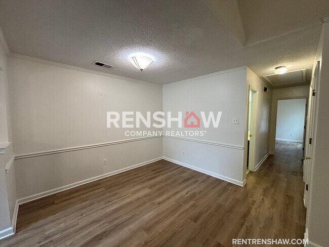 Building Photo - 5536 Ginners Dr