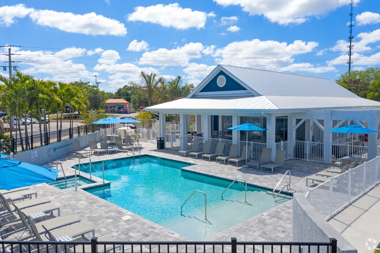 The Bergamot / Apartments on 780 Apartments Sarasota, FL