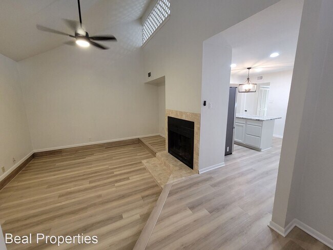 Building Photo - 2 br, 2 bath House - 907 Navidad
