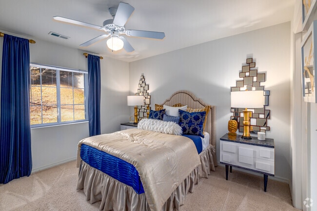 2BR, 2BA - 1,035SF - Primary Bedroom - Bromley Village