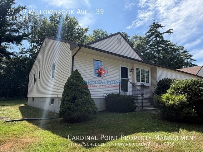 Foto del edificio - 37-39-39 Willowbrook Ave