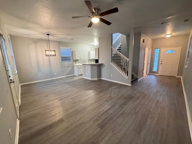 Building Photo - 6427 Waldron Dr