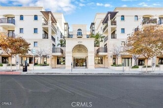 Building Photo - 250 S De Lacey Ave