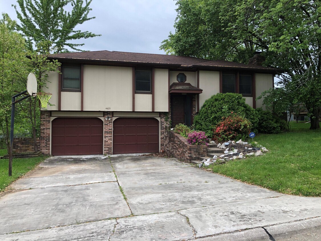 Primary Photo - 4425 W Rockhampton Cir