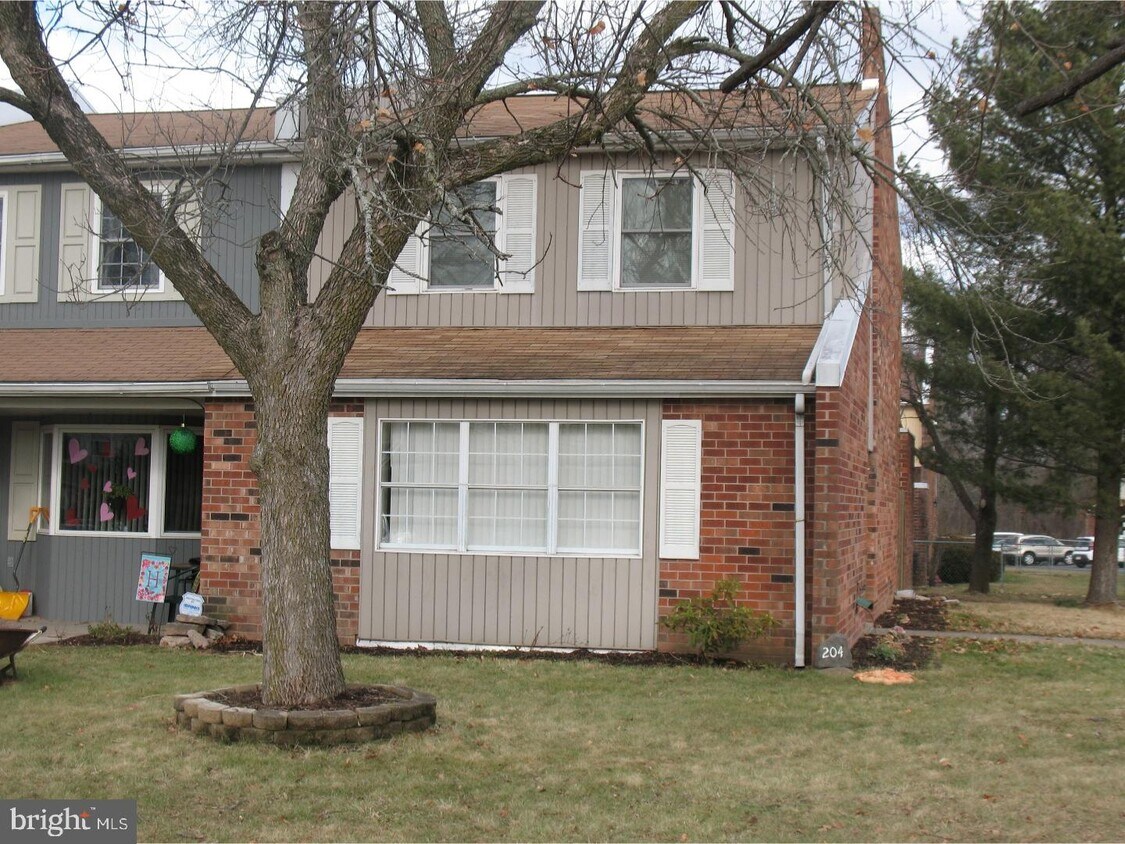 204 Crocus Ct, Quakertown, PA 18951 Townhome Rentals in Quakertown PA