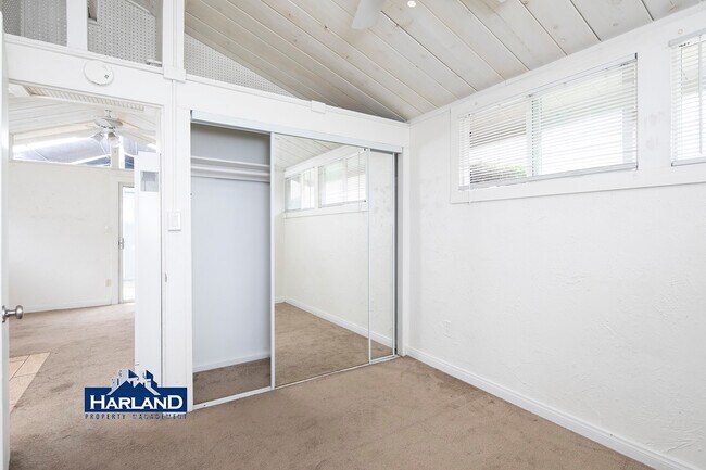 Foto del edificio - 6250-6264.5 Stanley Avenue - 6258-