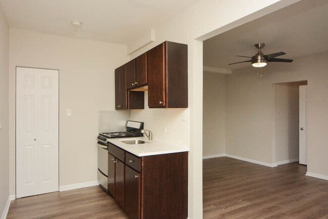Building Photo - 1627 N Humboldt Blvd