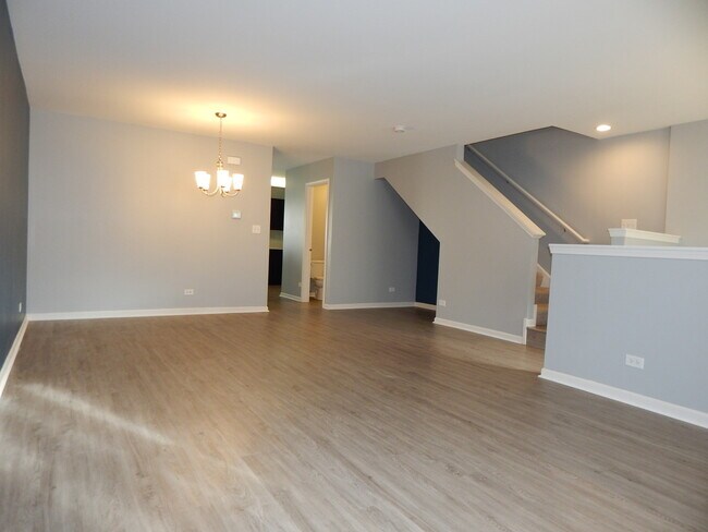 Building Photo - 1678 Ruby Dr