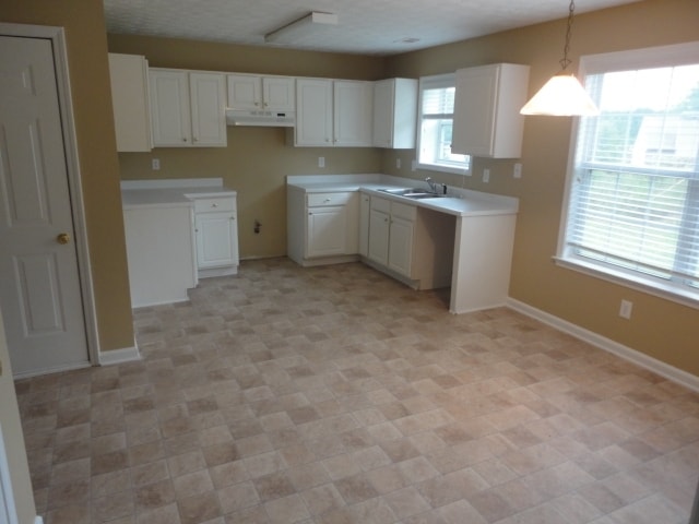 Building Photo - 820 Whitecrest Ct