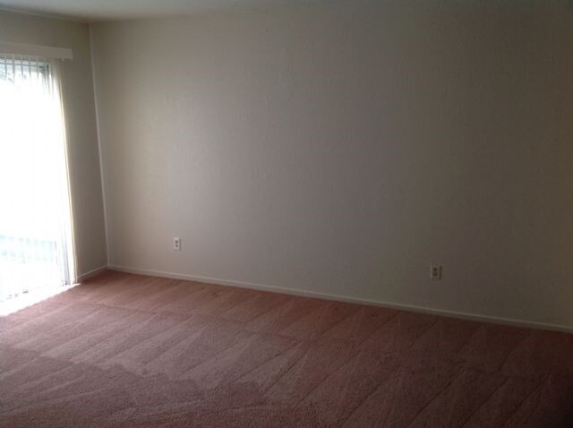 Building Photo - 1100 Lucern Ave