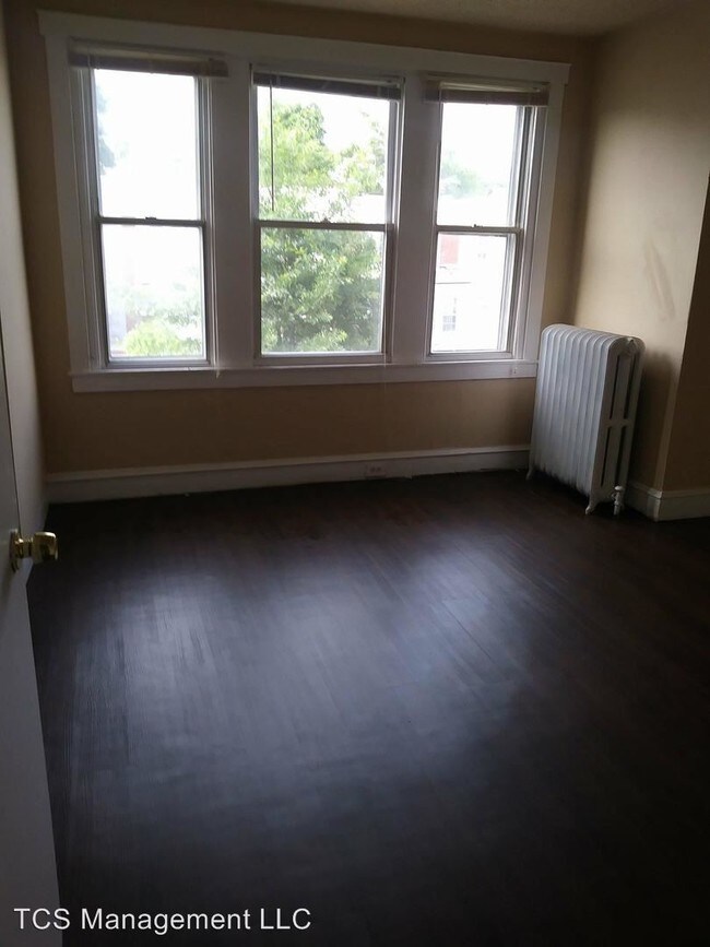 Building Photo - 3 br, 1 bath House - 1748 S Avondale St