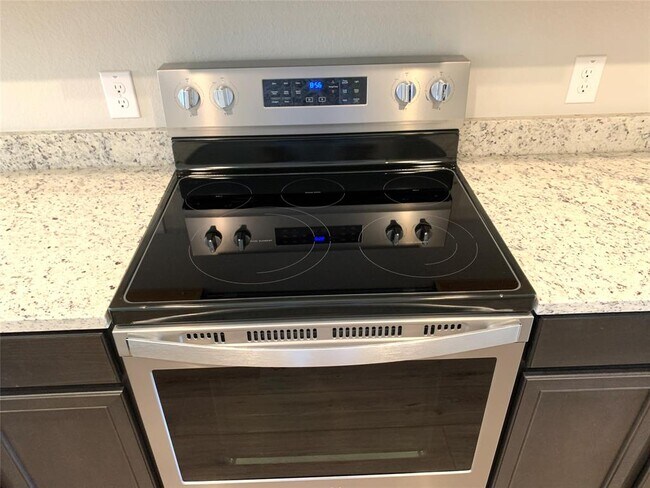 Foto del edificio - 112 Declaration Ln