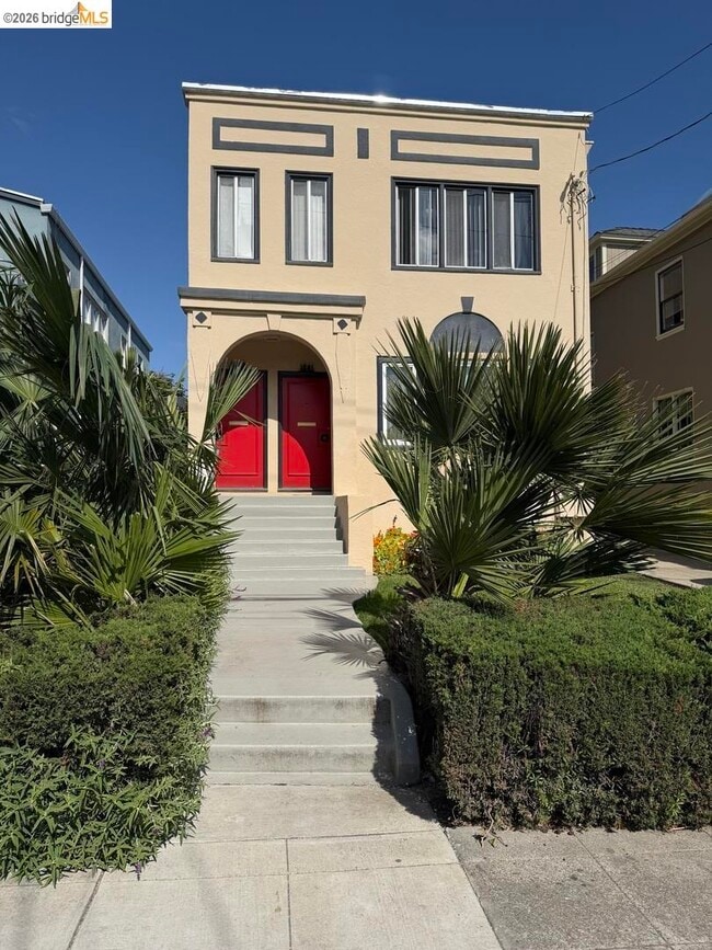 Building Photo - 1641 Walnut St