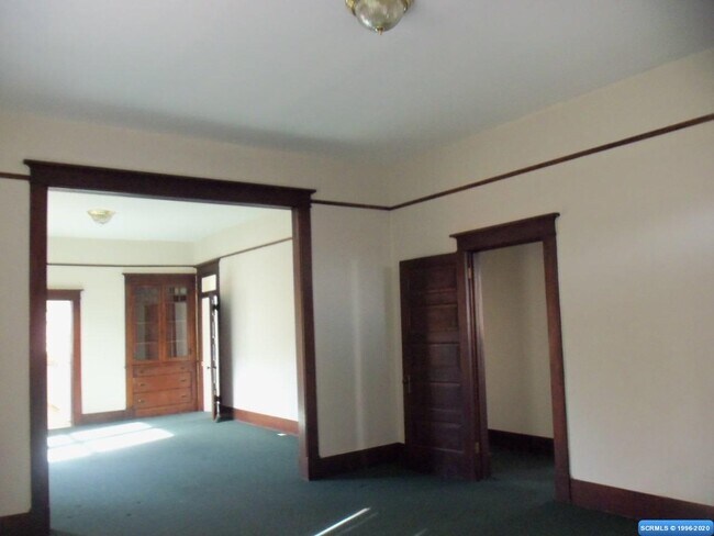 Building Photo - 305 N Pinos Altos St