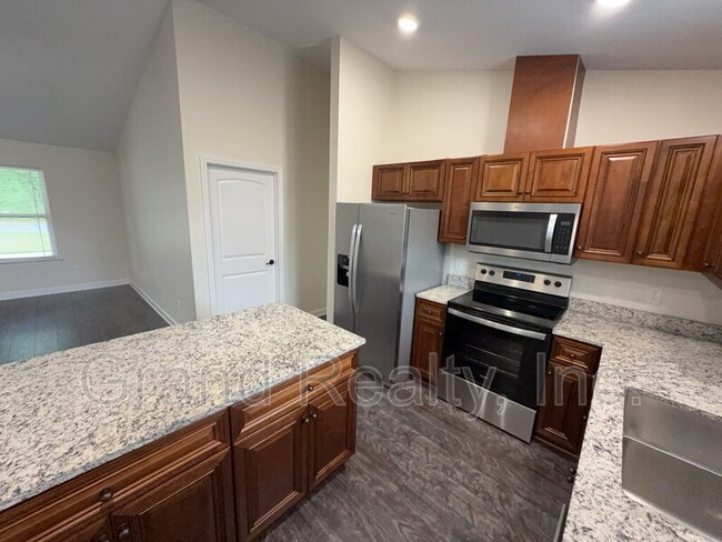 Building Photo - 4025 Brittany Ln