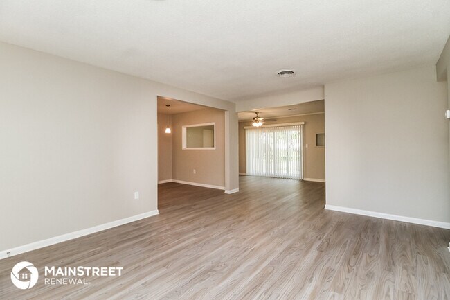 Building Photo - 3117 Needles Dr