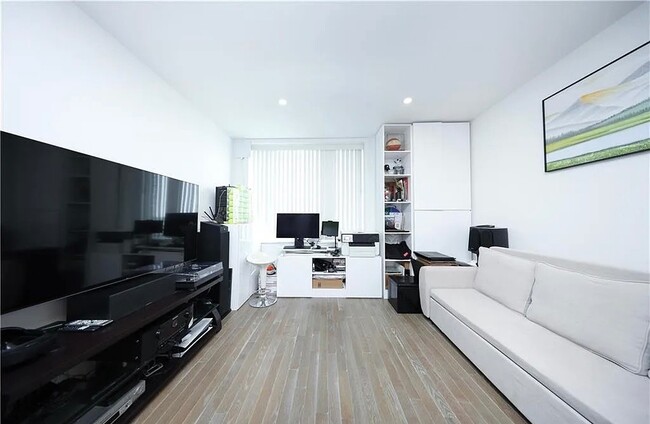 Foto del edificio - 2491 Ocean Ave