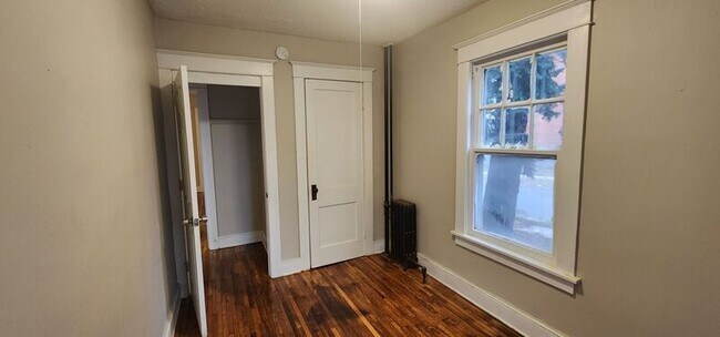 Building Photo - 46 Genesee St