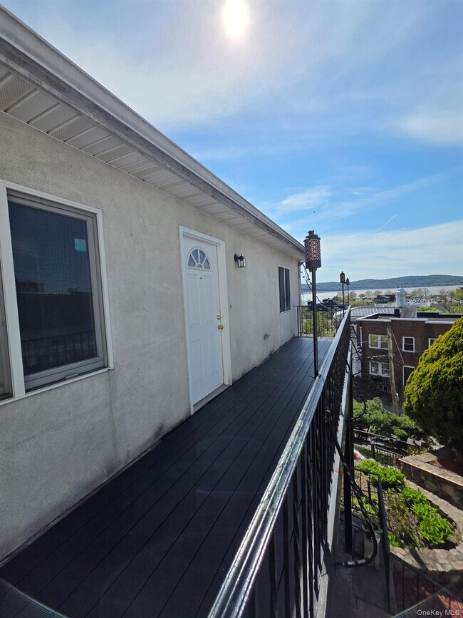 Foto del edificio - 96 Main St