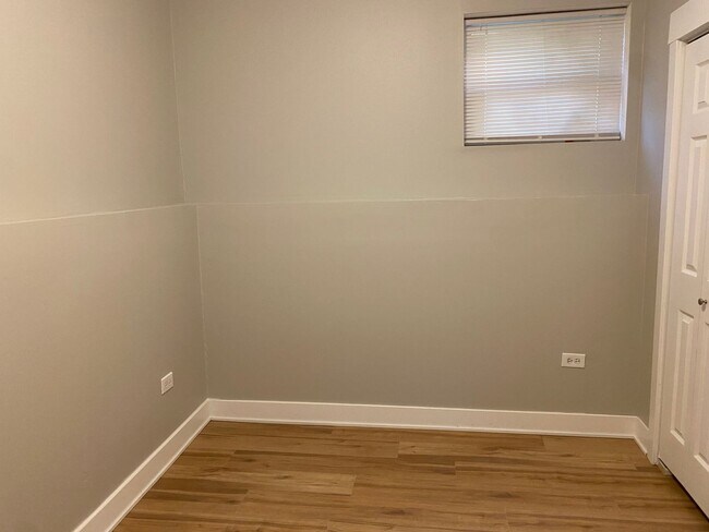 Foto del edificio - 7012 S Dorchester Ave