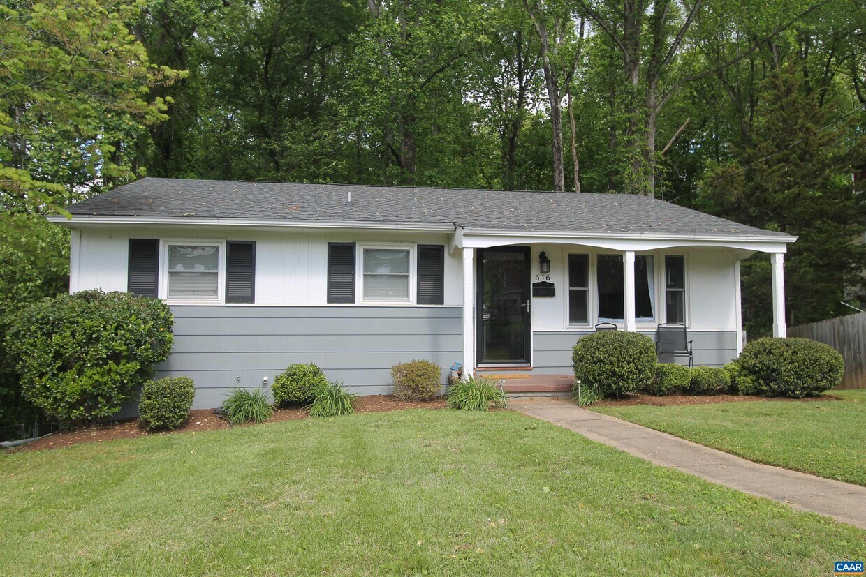 Primary Photo - 616 Elizabeth Ave