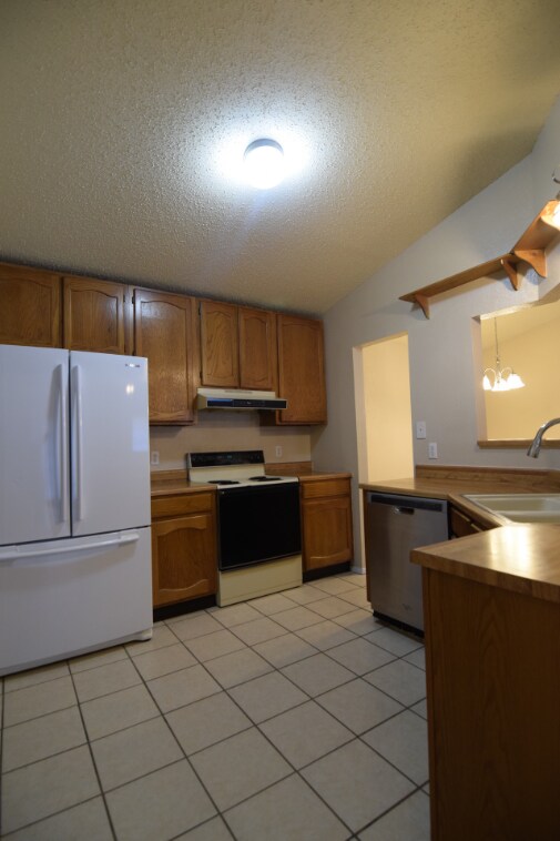 Foto del edificio - 2710 Bowie Trail