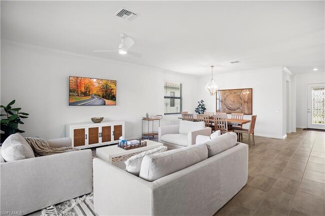 Foto del edificio - 11512 Shady Palm Wy