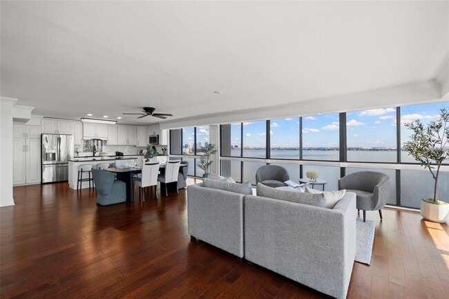 Foto del edificio - 3301 Bayshore Blvd
