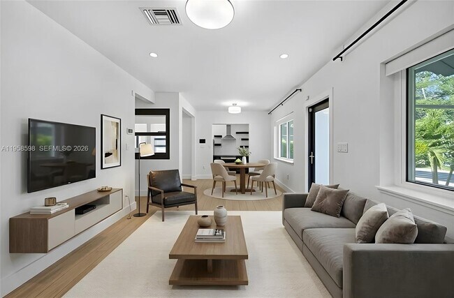 Foto del edificio - 6476 SW 10th Terrace