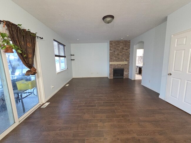 Photo - 6878 W 3100 S House