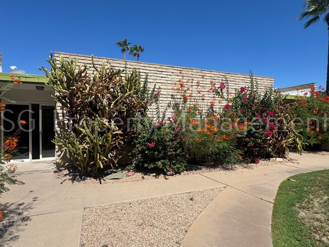 Building Photo - 4356 N 36th Pl