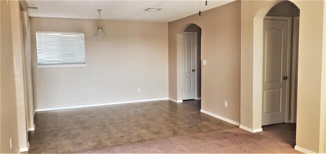 Building Photo - 3408 Blue Earth Ln