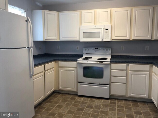 Foto del edificio - 1205 Caitlins Way