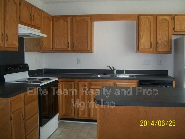 Building Photo - 9134 Charminster Ct